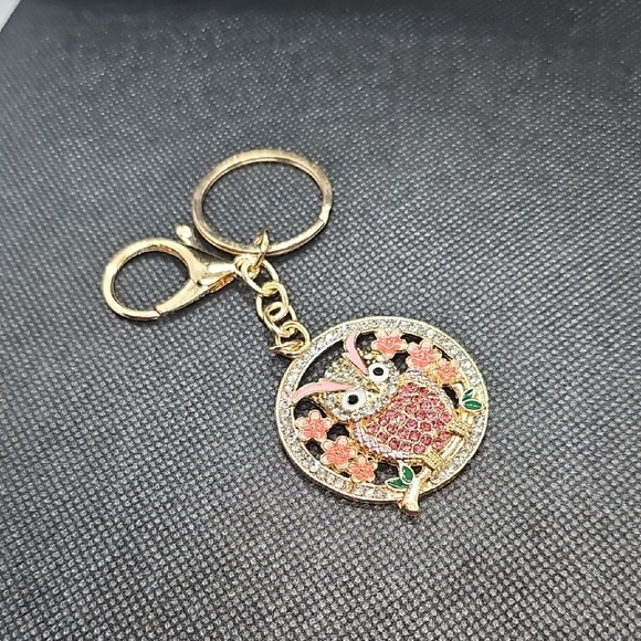 Gold and Red Owl Keychain - Picture 4 of 6
